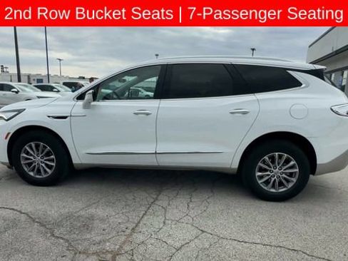 Used 2024 Buick Enclave Essence w/ Technology Package FWD image 5