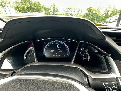 Used 2020 Honda Civic EX image 9