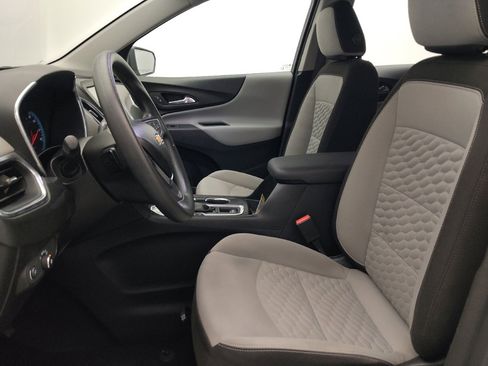 Used 2018 Chevrolet Equinox LS FWD image 17