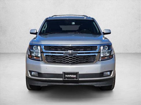 Used 2018 Chevrolet Tahoe LT image 2