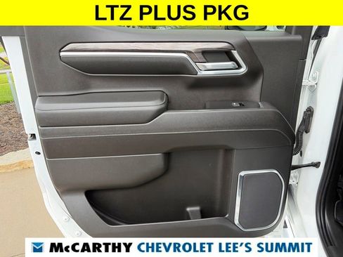 Used 2023 Chevrolet Silverado 1500 LTZ AWD/4WD image 45
