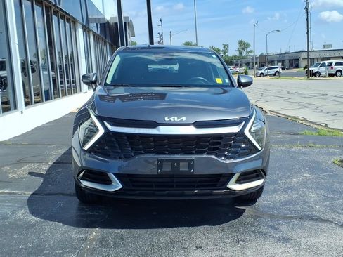 Used 2024 Kia Sportage LX AWD/4WD image 2