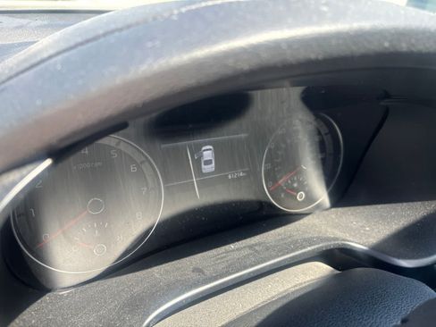 Used 2022 Kia Forte GT FWD image 11