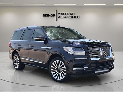 Used 2021 Lincoln Navigator Reserve w/ Luxury Package AWD/4WD image 1