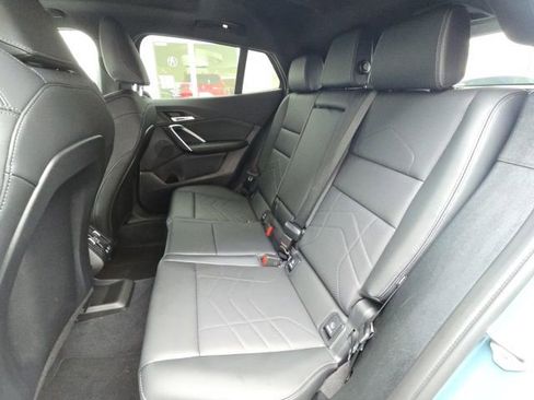 Used 2025 BMW X2 xDrive28i AWD/4WD image 12