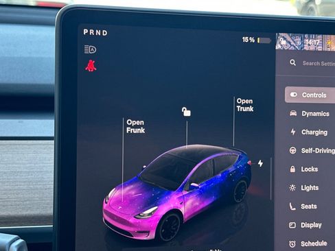 Used 2022 Tesla Model Y Performance AWD/4WD image 25
