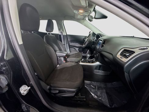 Used 2020 Jeep Compass Sport image 29