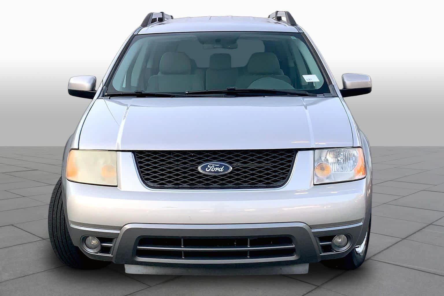 Used 2007 Ford Freestyle SEL FWD image 3