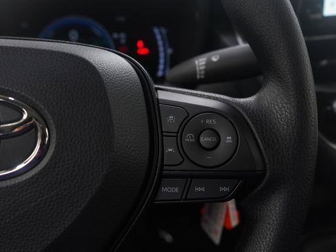 Used 2026 Toyota Corolla LE image 23