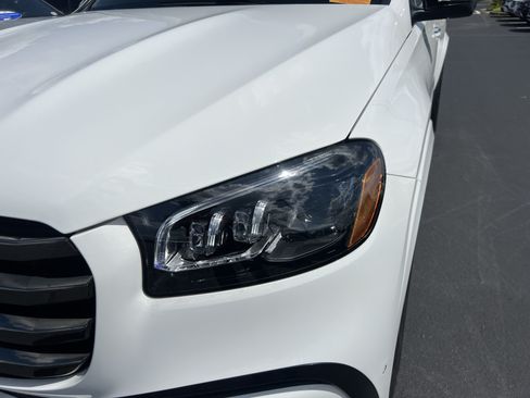 Certified 2025 Mercedes-Benz GLS 450 4MATIC image 6