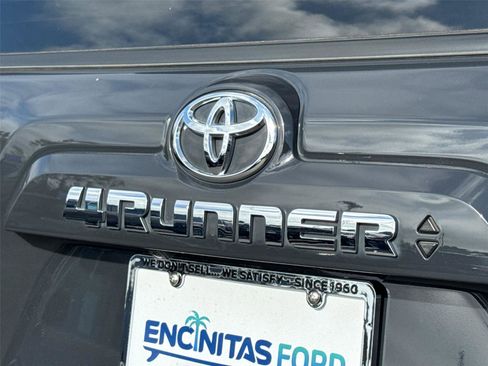 Used 2024 Toyota 4Runner SR5 AWD/4WD image 12