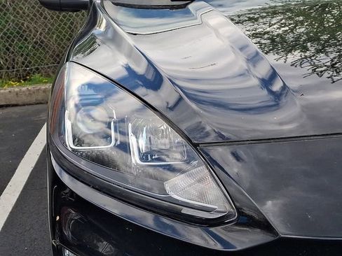 Used 2020 Ford Escape SEL image 5