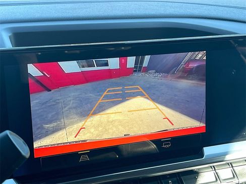 Used 2025 Chevrolet Silverado 1500 LT image 14