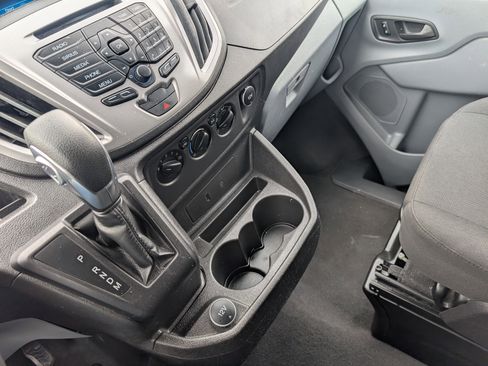 Used 2018 Ford Transit 350 XLT image 22