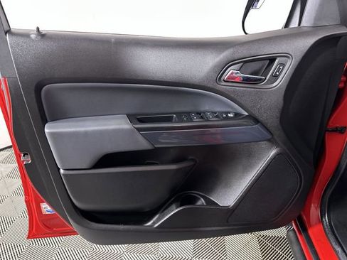 Used 2015 Chevrolet Colorado Z71 AWD/4WD image 23