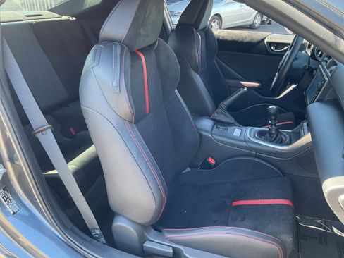 Used 2023 Subaru BRZ Limited w/ Popular Package #2 image 22