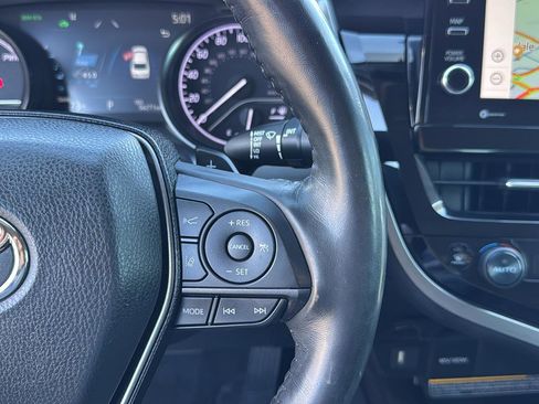 Used 2021 Toyota Camry XSE image 17