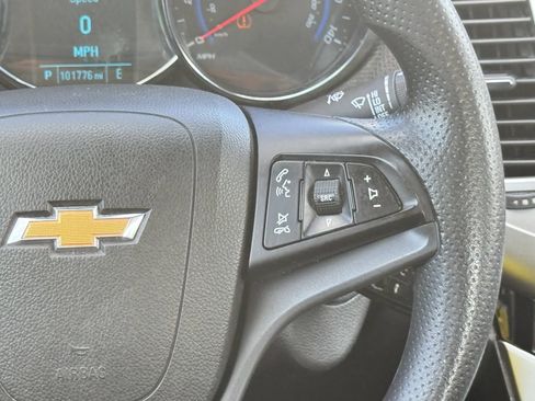 Used 2015 Chevrolet Cruze LT FWD image 28