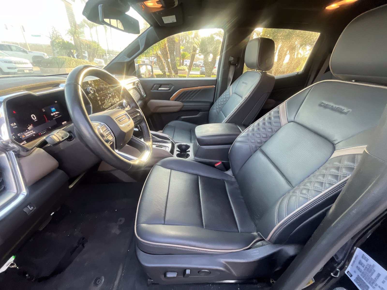 Certified 2023 GMC Canyon Denali AWD/4WD image 7