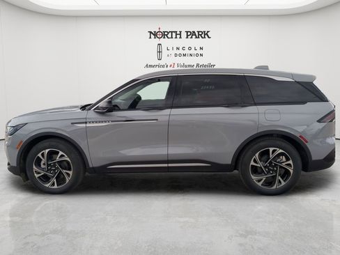 New 2026 Lincoln Nautilus Premier w/ Equipment Group 102A AWD/4WD image 6