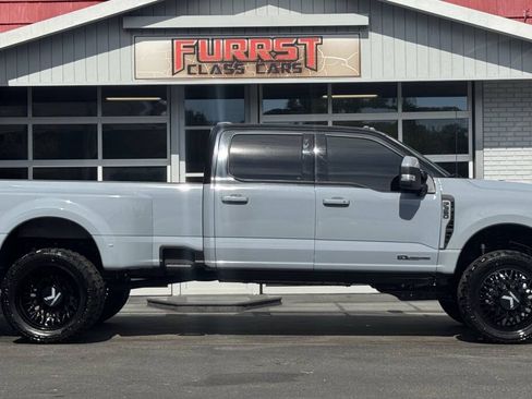 Used 2024 Ford F350 King Ranch AWD/4WD image 2