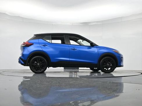 Used 2023 Nissan Kicks SV FWD image 32