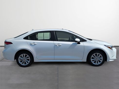 Certified 2026 Toyota Corolla LE w/ LE Premium Package FWD image 6