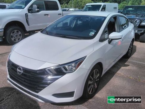 Used 2024 Nissan Versa SV FWD image 1