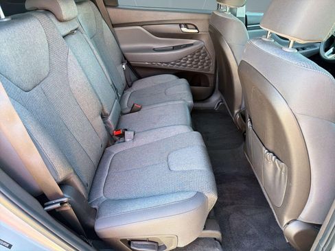 Used 2020 Hyundai Santa Fe SE image 27