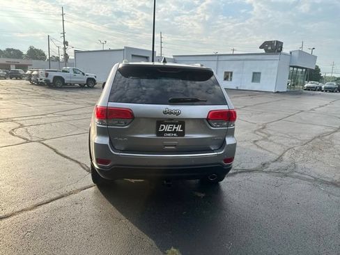 Used 2017 Jeep Grand Cherokee Limited AWD/4WD image 6