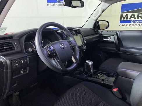 Used 2023 Toyota 4Runner TRD Off-Road AWD/4WD image 15