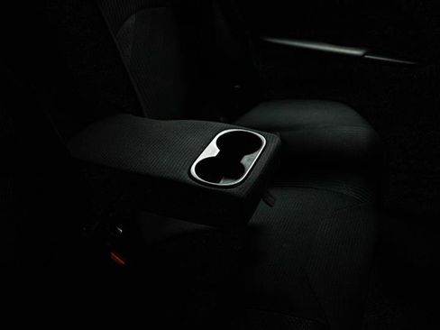 Used 2020 Toyota Prius Prime LE FWD image 12