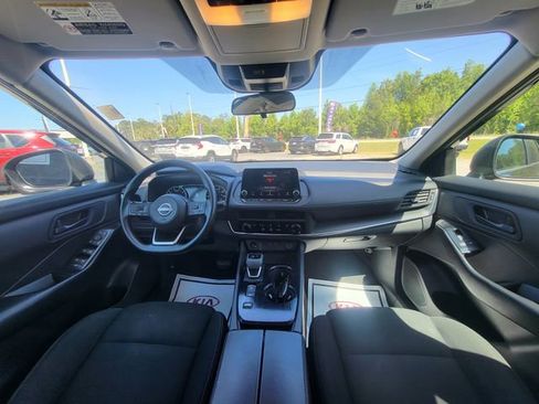 Used 2024 Nissan Rogue S FWD image 14