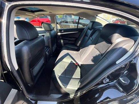 Used 2015 INFINITI Q40 AWD w/ Moonroof Package image 32