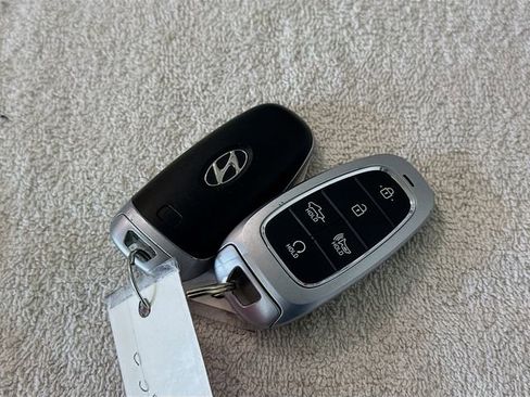 Used 2022 Hyundai Santa Cruz SEL Premium image 28