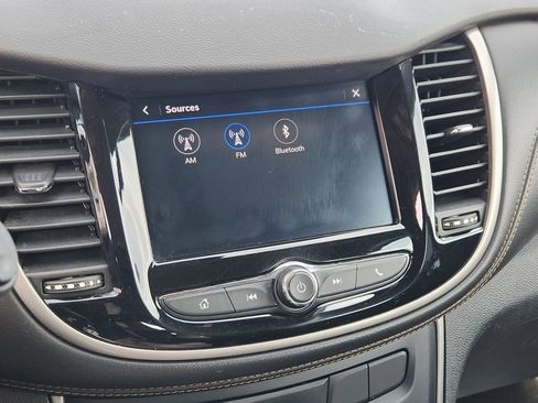 Used 2020 Chevrolet Trax LS AWD/4WD image 8