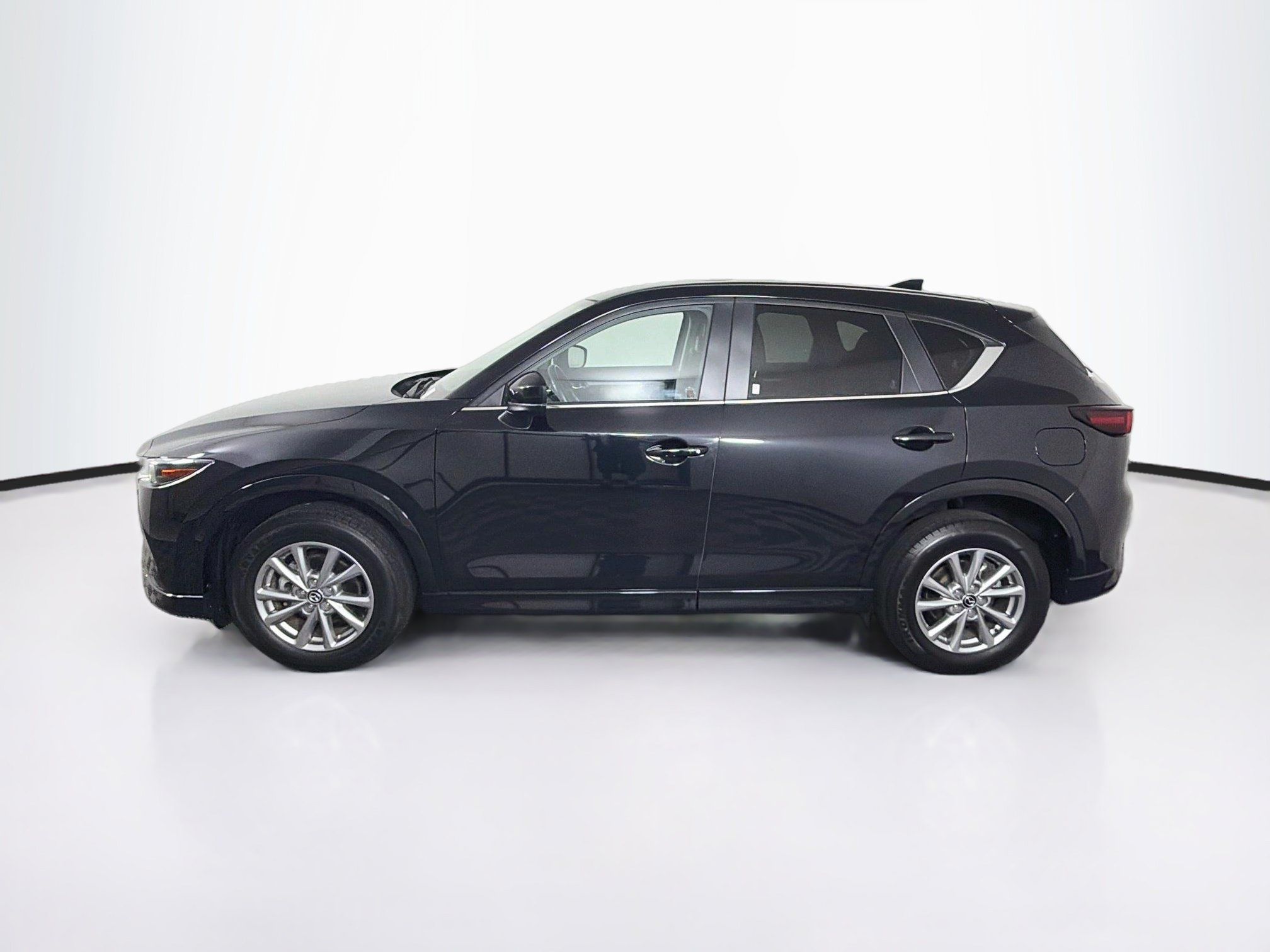 Used 2025 MAZDA CX-5 AWD 2.5 S w/ Preferred Package image 4
