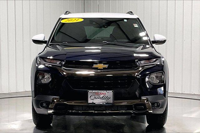 Used 2021 Chevrolet TrailBlazer ACTIV w/ Convenience Package AWD/4WD image 2