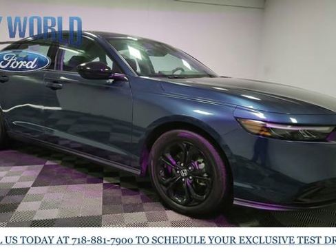 Used 2025 Honda Accord SE image 8