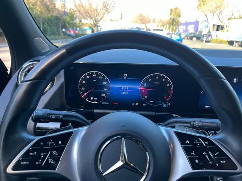 Used 2025 Mercedes-Benz GLA 250 GLA 250 image 29