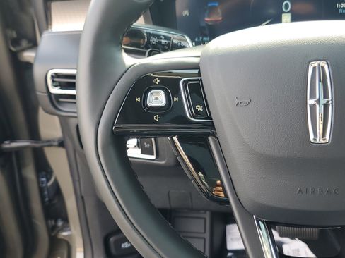 New 2026 Lincoln Corsair Reserve w/ Jet Appearance Package image 17