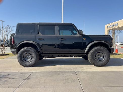New 2025 Ford Bronco Badlands image 58
