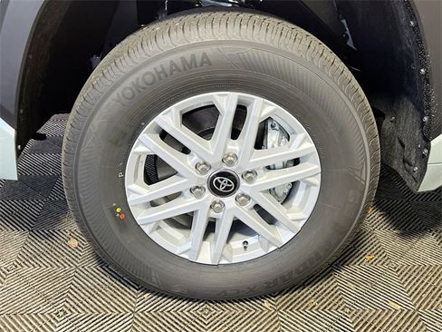 New 2025 Toyota Tundra SR5 image 11