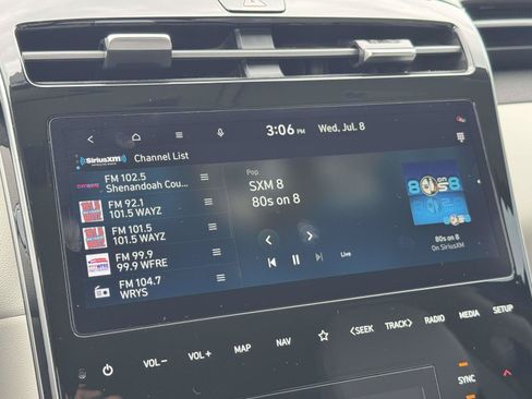 Used 2023 Hyundai Tucson Limited AWD/4WD image 3