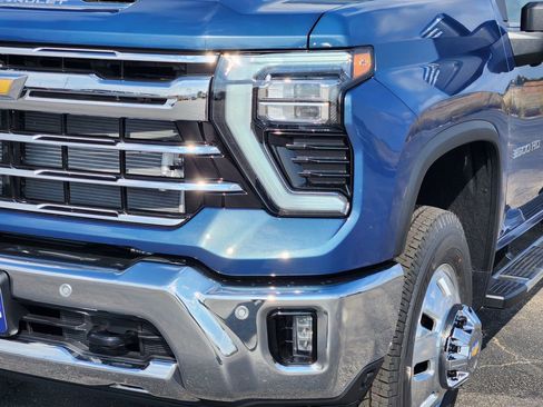 New 2026 Chevrolet Silverado 3500 LTZ w/ LTZ Convenience Package image 5