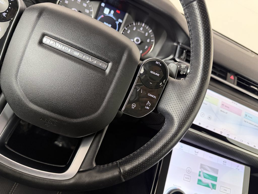 Used 2019 Land Rover Range Rover Velar S AWD/4WD image 33