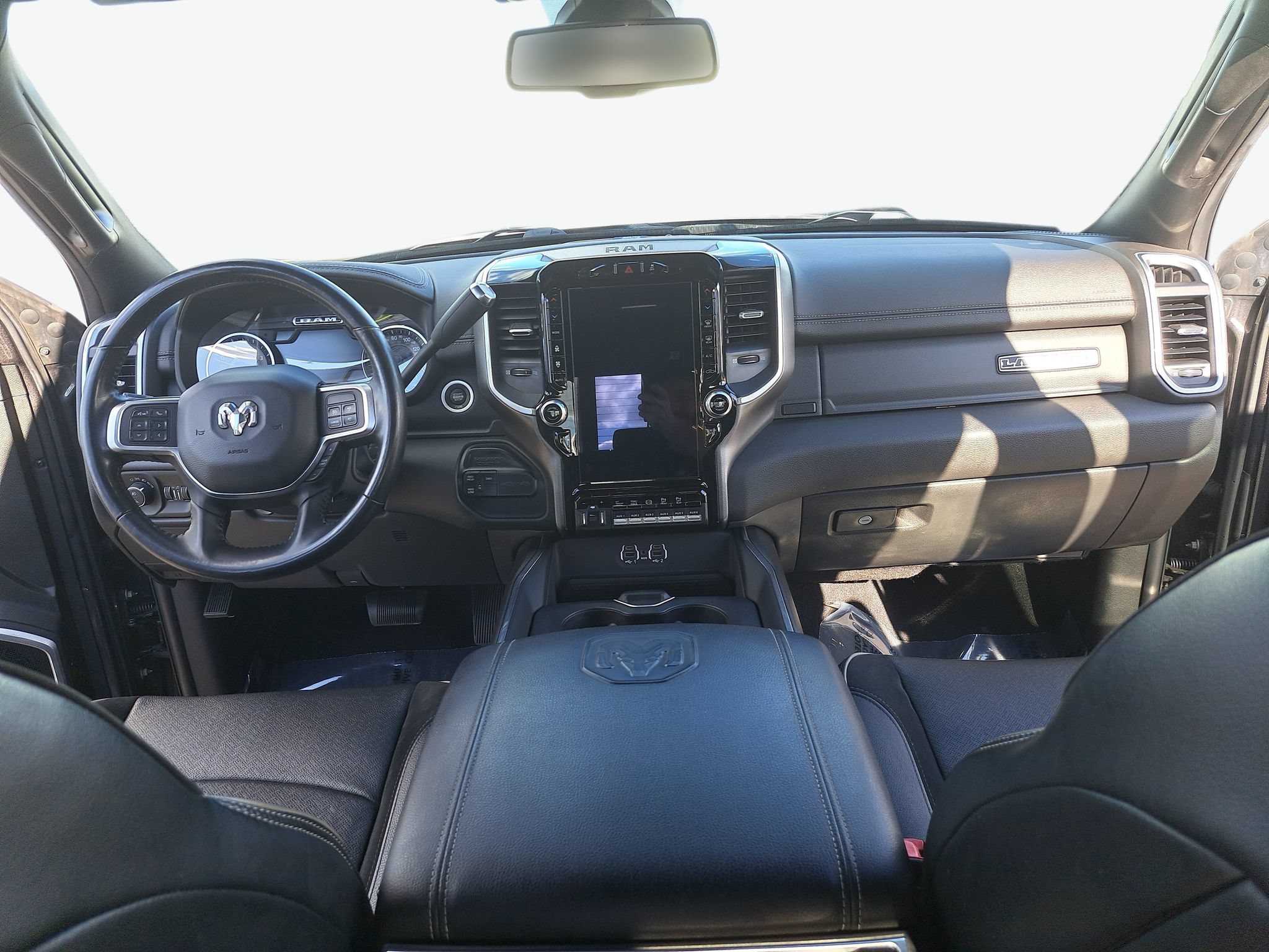 Used 2020 RAM 3500 Laramie w/ Night Edition AWD/4WD image 10