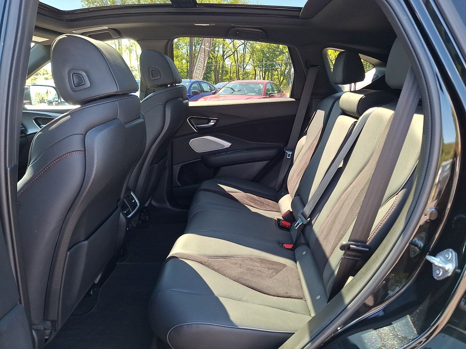 Certified 2023 Acura RDX w/ Advance Package AWD/4WD image 10