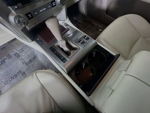 Used 2018 Lexus GX 460 Premium image 25