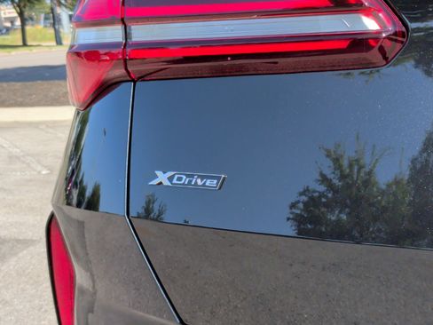 New 2026 BMW X3 xDrive30i w/ M Sport Package AWD/4WD image 12